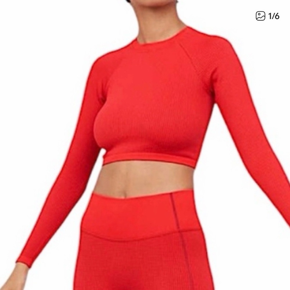 Aerie Offline Red Long Sleeve Crop Top size Xs